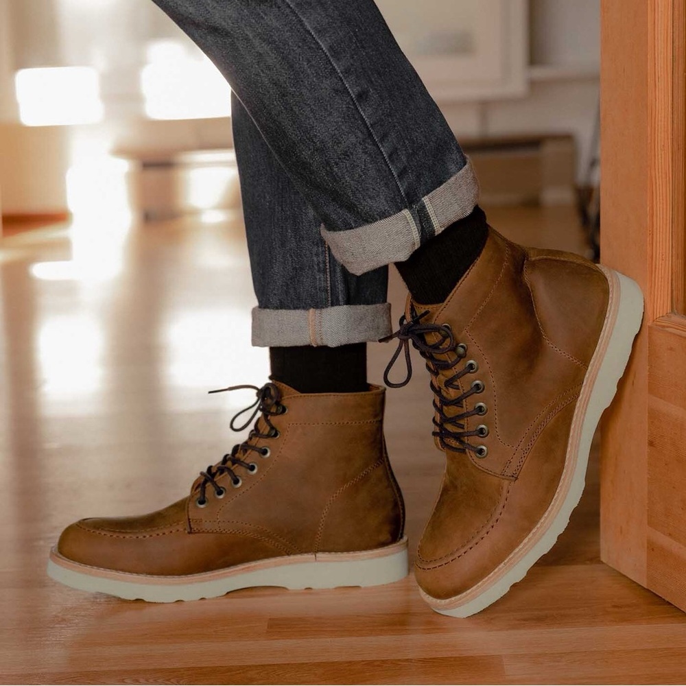 Moc Toe Leather Men’s boot